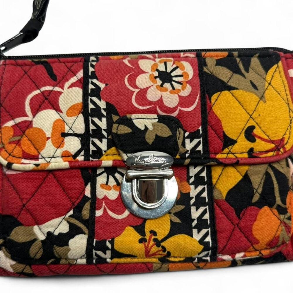 Vera Bradley push lock red floral wristlet wallet - Picture 3 of 8
